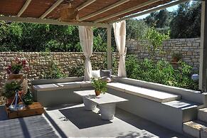 Leonora House With Private Pool Close to Gaios