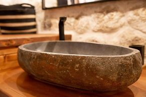 Dandy Villas Tower House Built in 17th Century Pool