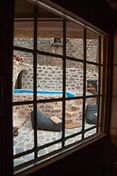 Dandy Villas Tower House Built in 17th Century Pool