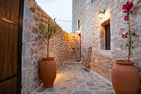 Dandy Villas Tower House Built in 17th Century Pool