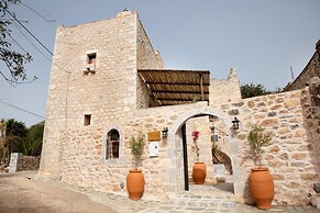 Dandy Villas Tower House Built in 17th Century Pool