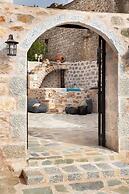 Dandy Villas Tower House Built in 17th Century Pool