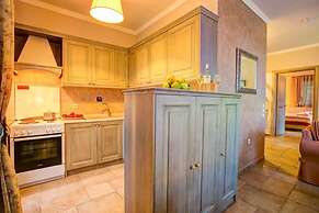 Theodora Villa - 2 BR Tranditional House Close to Gaios Town