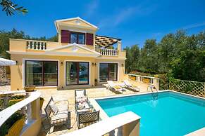 Theodora Villa - 2 BR Tranditional House Close to Gaios Town