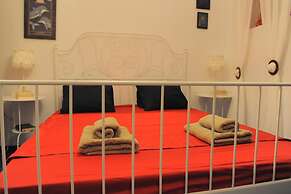 Dandy on the Beach Sailor s House Private Maisonette Sea View