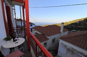 Dandy on the Beach Sailor s House Private Maisonette Sea View