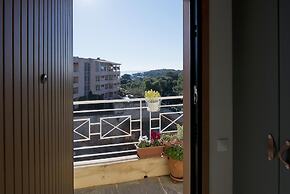 Lucyzen in Vouliagmeni