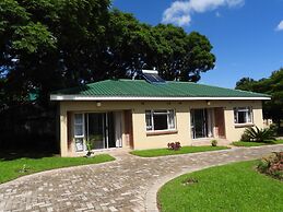 2 Bedroomed Apartment With En-suite and Kitchenette - 2068