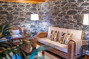 Rainbow Cottage by Madeira Sun Travel