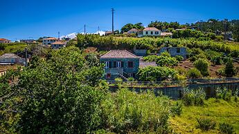 Rainbow Cottage by Madeira Sun Travel