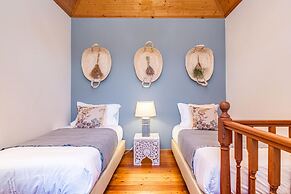 Rainbow Cottage by Madeira Sun Travel