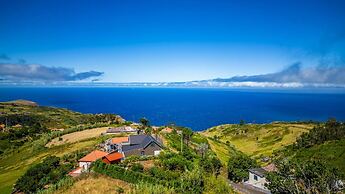 Rainbow Cottage by Madeira Sun Travel