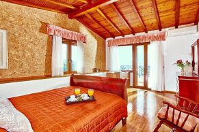 Villa Karteros With Private Swimming Pool