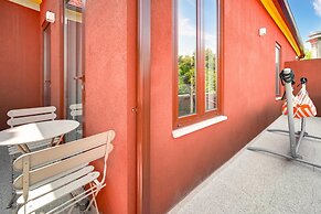 Nomad s Nest in Bonfim - 1bed Balcony View