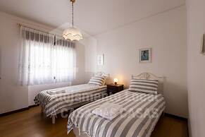 Casa do Pedro by Acasadascasas