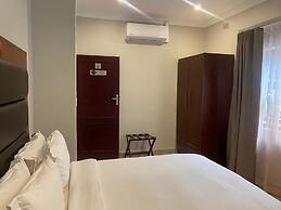 A Pristine B B Located in Belvedere Harare - 2006