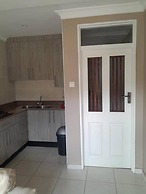 Executive Apartment With 2 Beds Kitchenette - 2072