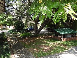 2 Bedroomed Apartment With En-suite and Kitchenette - 2069