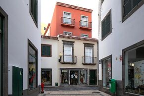 Ribeira das Casas Apt 1A by Homie