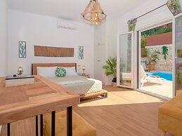 Sky Beachfront Villa With Private Pool