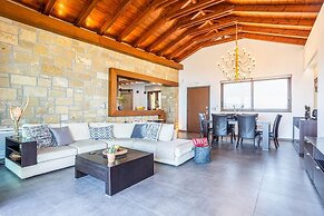 Venmar Luxury Holiday Home