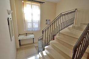 Katrina Superior Apartment 5 With Balcony