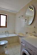 Katrina Superior Apartment 5 With Balcony