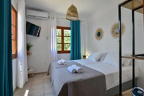 Apartments for 4 1st Floor