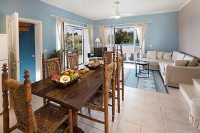 Danai Villa - Charming Escape With Oceanside Views