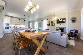 Serenity - Beautiful Newly Renovated Villa Close to Lakka