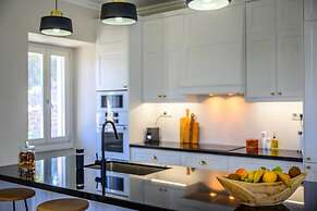 Serenity - Beautiful Newly Renovated Villa Close to Lakka