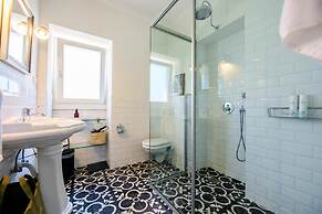 Serenity - Beautiful Newly Renovated Villa Close to Lakka