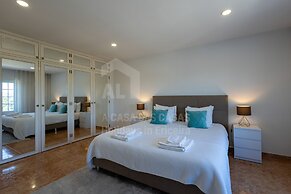 Moinho D Ouro Residence by Acasadascasas