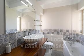 Ocean Apartment by Acasadascasas