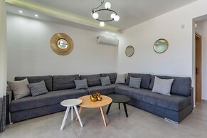 Luxurious Villa Micha - With 150m Pool