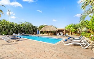 Turibana Plaza Suite 4 w Balcony