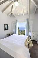 Apeiron II Villa - Sunny Modern Pool - Walk to Gaios