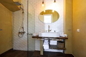 Apeiron II Villa - Sunny Modern Pool - Walk to Gaios