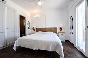 Apeiron II Villa - Sunny Modern Pool - Walk to Gaios