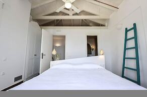 Apeiron II Villa - Sunny Modern Pool - Walk to Gaios