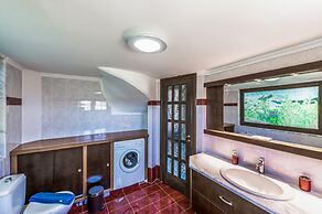 Dim Art Villa - With Private Pool