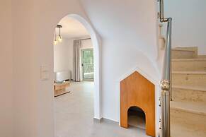 Tania Villa - Elegant 4 BR Villa With Private Pool