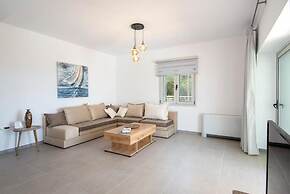 Tania Villa - Elegant 4 BR Villa With Private Pool