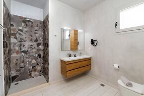 Tania Villa - Elegant 4 BR Villa With Private Pool