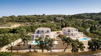 Tania Villa - Elegant 4 BR Villa With Private Pool