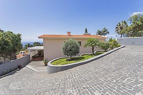 Funchal Bay View Villa by Homie