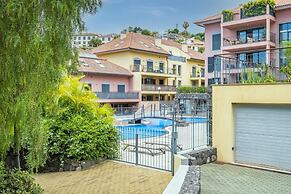 Living Funchal by Homie