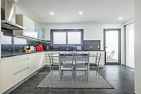 Uptown Sea View by Madeira Sun Travel