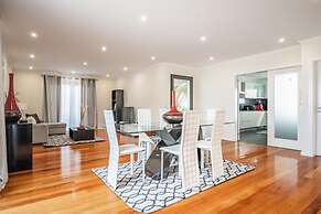 Uptown Sea View by Madeira Sun Travel