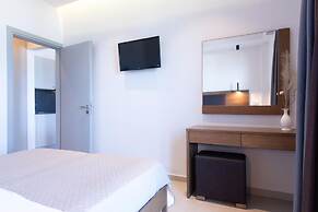 Pan Asia Seaview Apartment 3